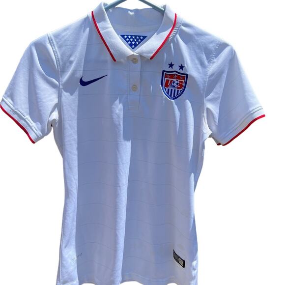 Nike U.S. Soccer white striped drifit Jersey Size Small - Picture 1 of 9